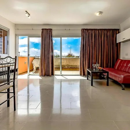 Strelitzia Park Appart hôtel 3*
